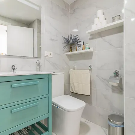 Puertas Del Sol 11 *