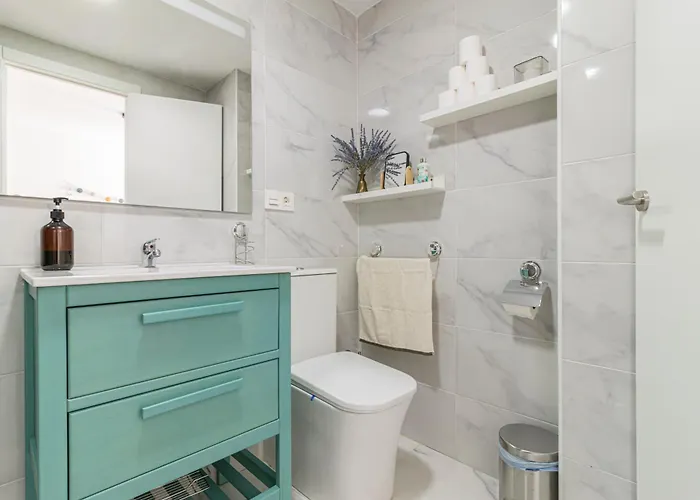 Puertas Del Sol 11 *